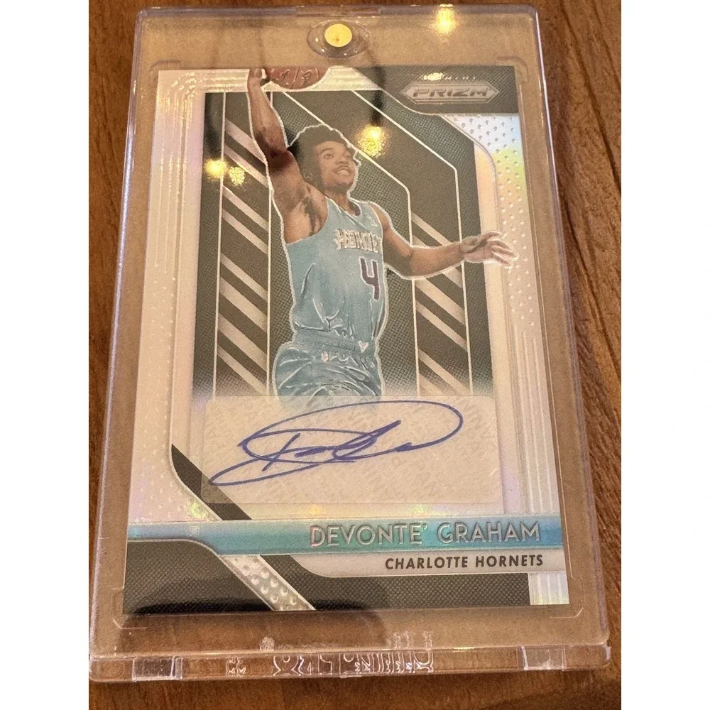Devonte Graham 2018 Panini Prizm #RS-DGR Rookie Signatures Autograph Card NBA